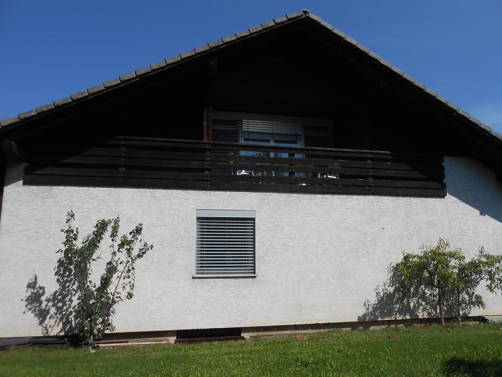 Sound Apartma Eva Apartment Radovljica Bagian luar foto